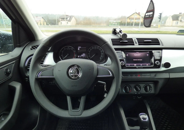 Skoda Fabia cena 29900 przebieg: 288004, rok produkcji 2018 z Tarczyn małe 631